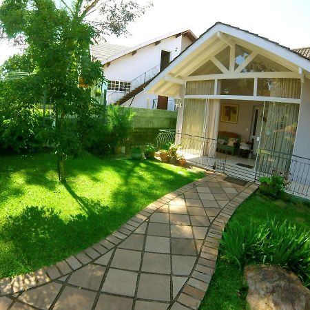 그라마도 Pousada Ipe Amarelo E Quinta Dos Medeiros B&B 외부 사진