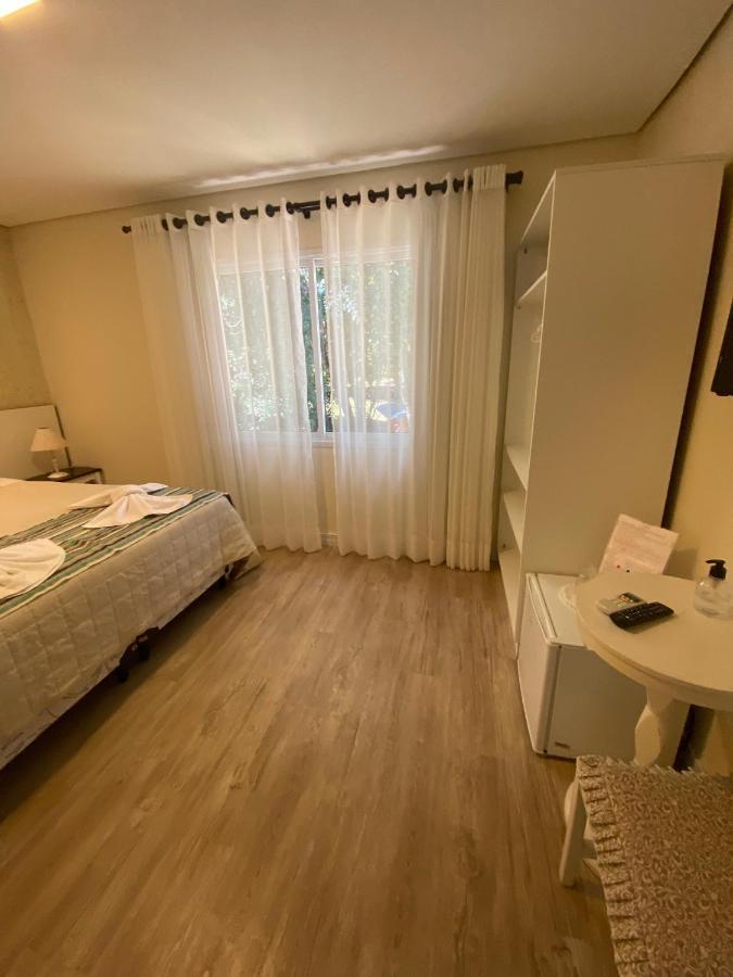 그라마도 Pousada Ipe Amarelo E Quinta Dos Medeiros B&B 외부 사진